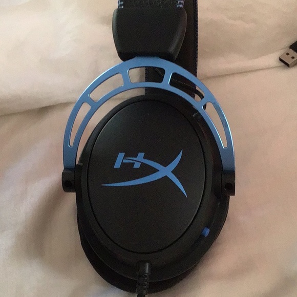 Hyperx Cloud Alphas 7.1 Gaming Headset - Picture 4 of 6